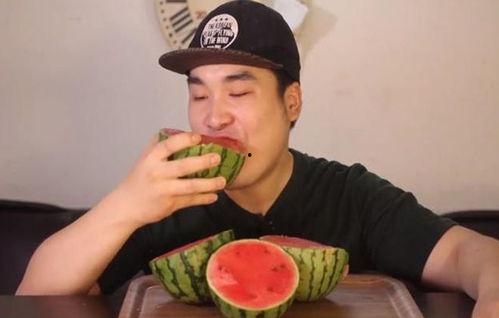 有个网红纹身吃瓜,揭秘纹身背后的故事与争议  第3张